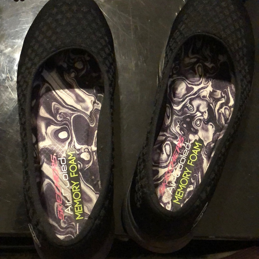 Skechers~Air Cooled Memory Foam~ Women's Black Me… - image 5